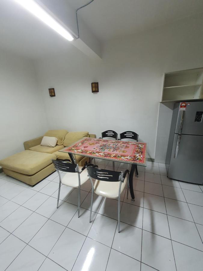 Selesa Hillhomes Golf Resort - P4L1U Бентонг Экстерьер фото
